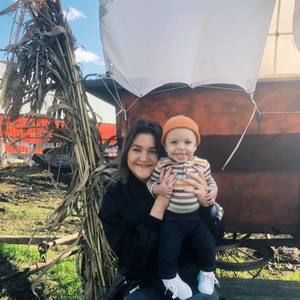 Meet your Posher, Hannah